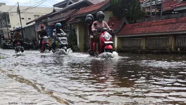 Wilayah di Banjarmasin Terendam Banjir Rob